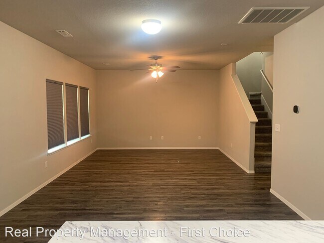 Building Photo - 3 br, 2.5 bath House - 1621 Scotland Drive