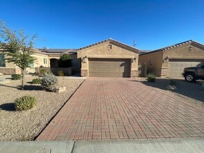 Building Photo - 6132 E Overlook Ln
