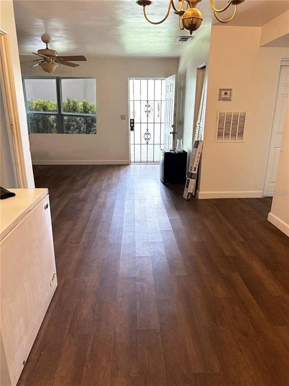 Foto del edificio - 107 Dellwood Dr