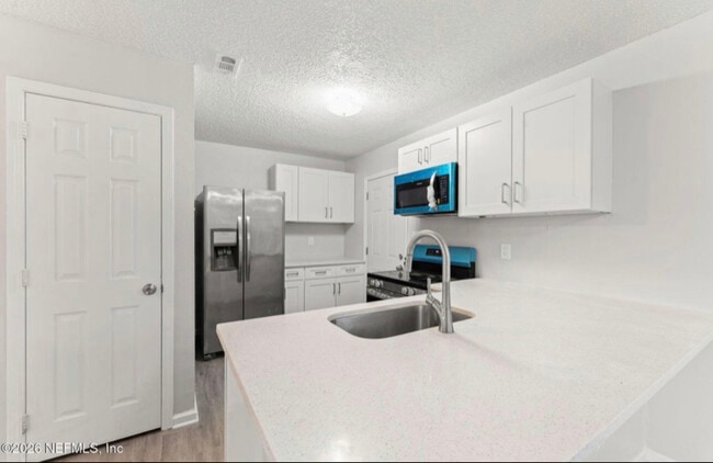 Building Photo - 1543 Brook Forest Dr