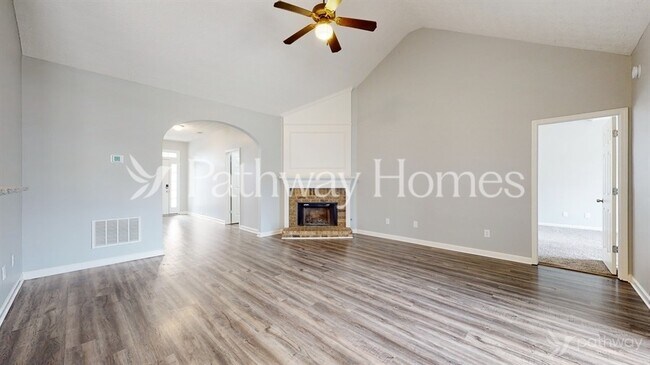 Foto del edificio - 8401 Somerton Cir