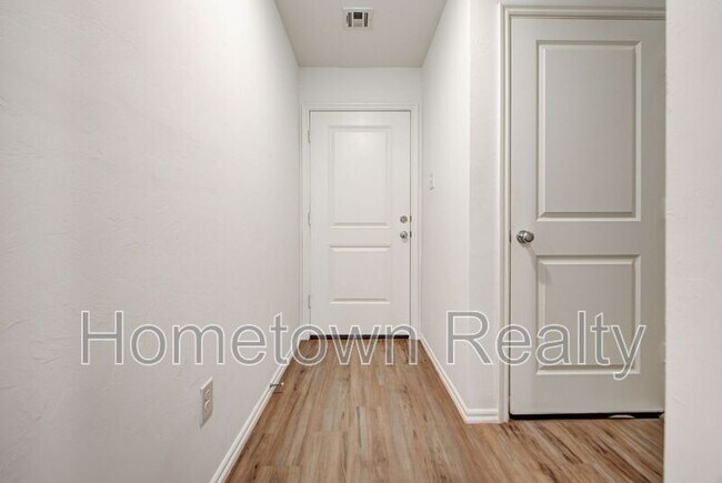 Foto del edificio - 3308 NW 148th St