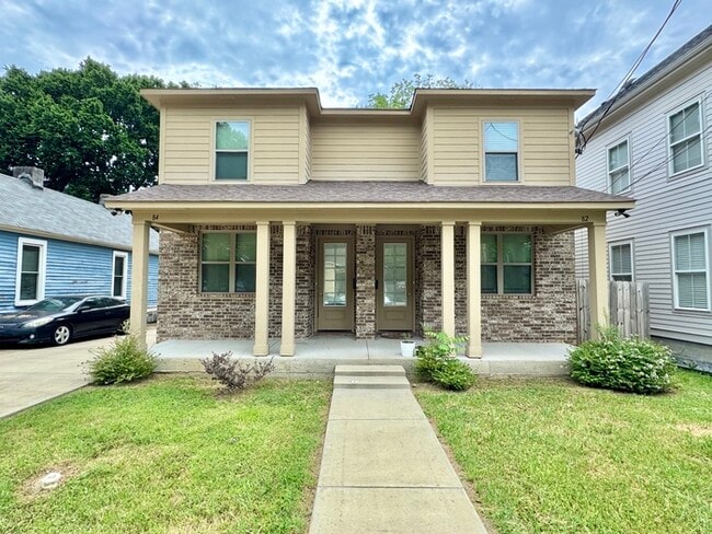 Photo - 84 N Rembert St House