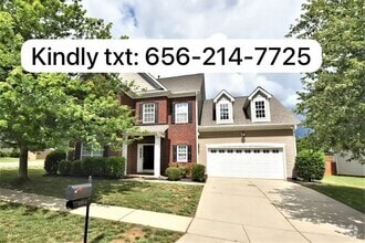 Building Photo - 1215 Mallory Ln