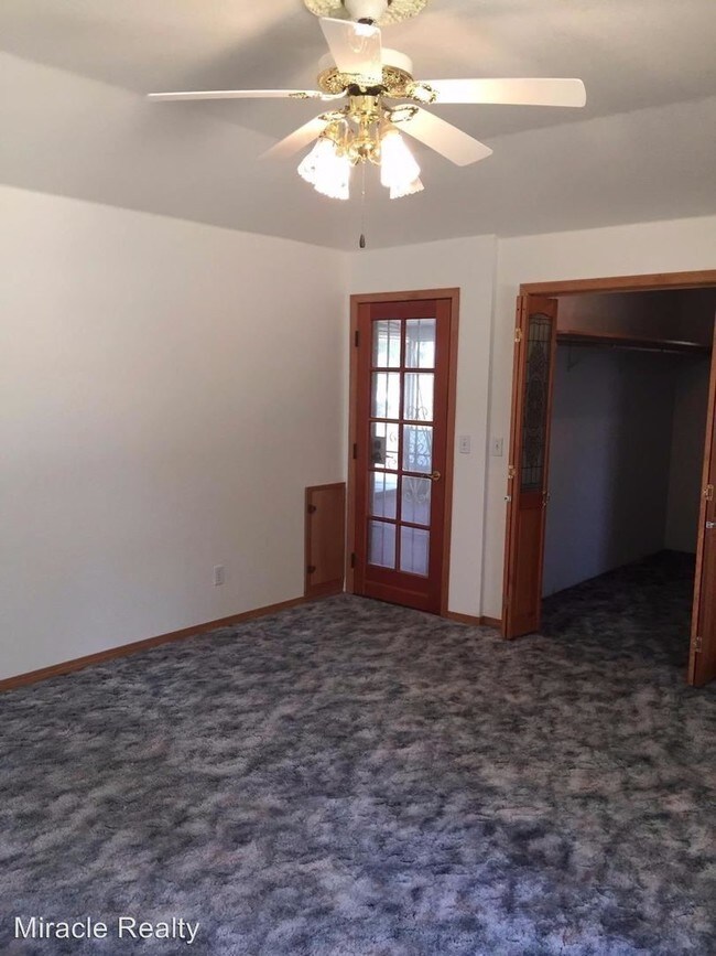 Building Photo - 25249 Berkeley Dr