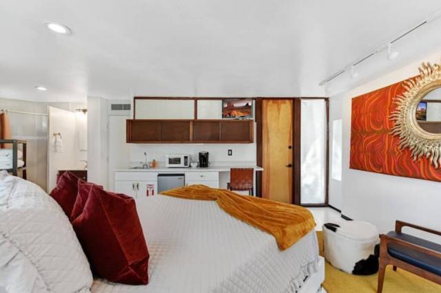 Building Photo - 1 bedroom in Fort Lauderdale FL 33301