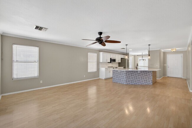 Foto del edificio - Updated House in Chandler Community