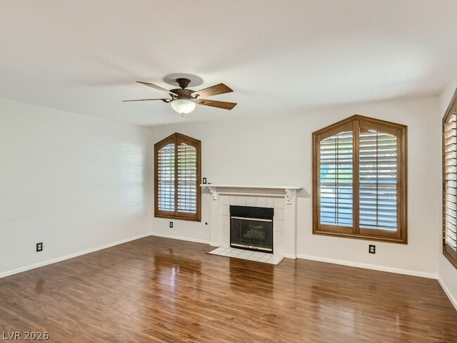 Building Photo - 1044 Grammy Dr