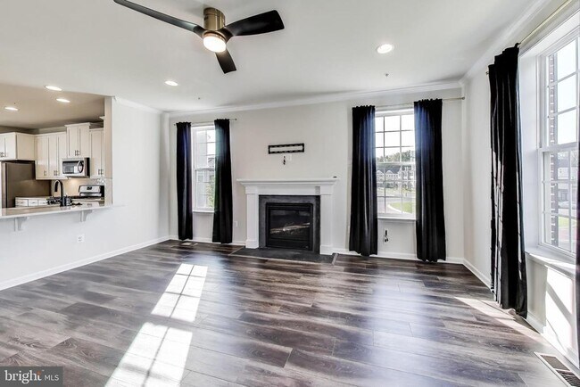 Foto del edificio - 2530 Lanham Hill Cir