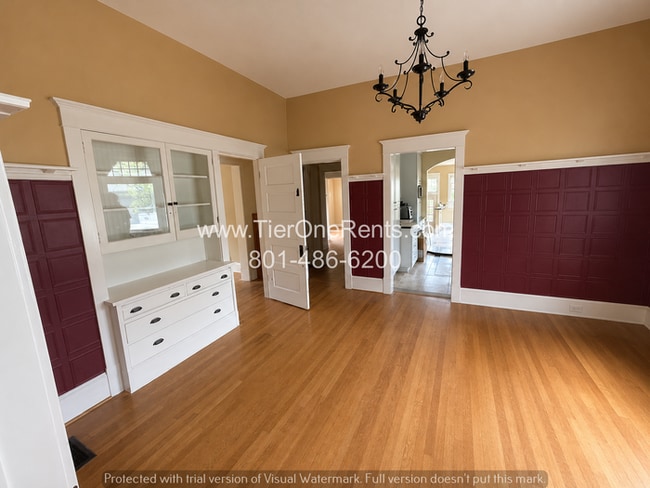 Building Photo - NO DEPOSIT option available for qualified renters