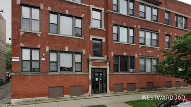 Building Photo - 705 E 62nd St
