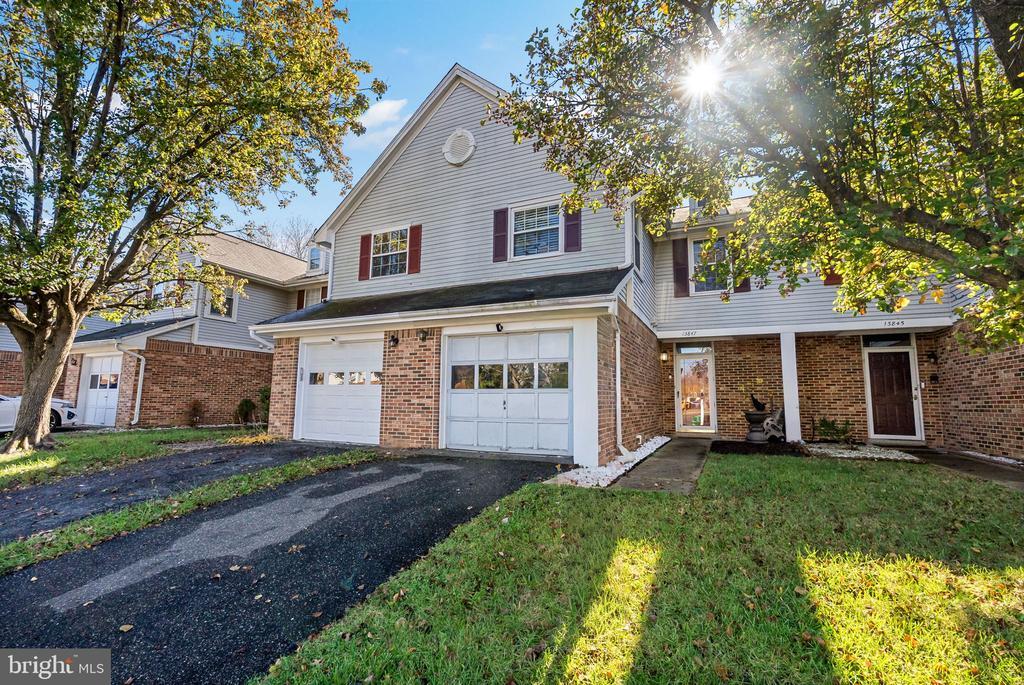 Foto principal - 13847 Lord Fairfax Pl