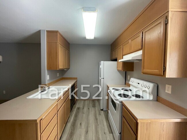 Foto del edificio - 2 Bedroom University Place Townhome