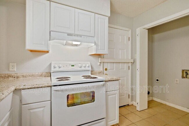 Building Photo - 3534 Yorkfield Dr
