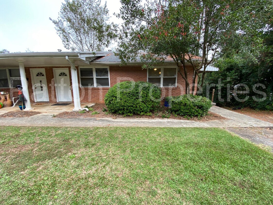 Primary Photo - 3017-3019 Longleaf Road - Inside CoC - R13...