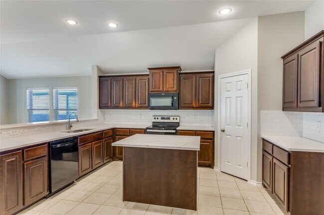 Foto del edificio - 2729 Adams Fall Ln