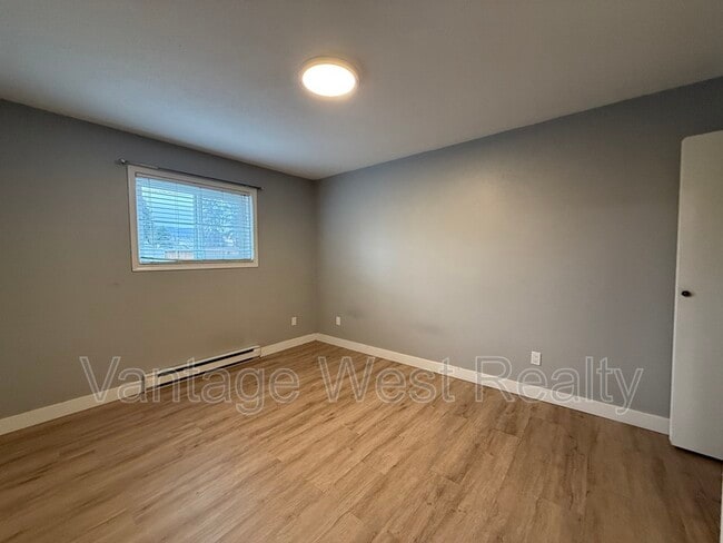 Photo du bâtiment - 255-255 Nickel Rd