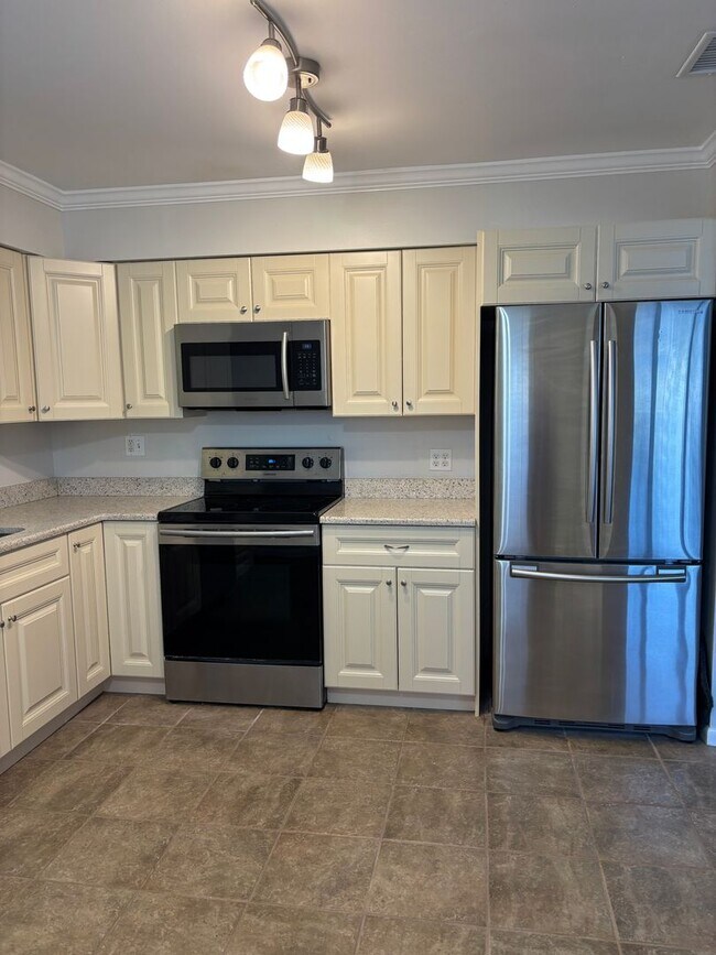 Foto del edificio - For Rent in Southgate