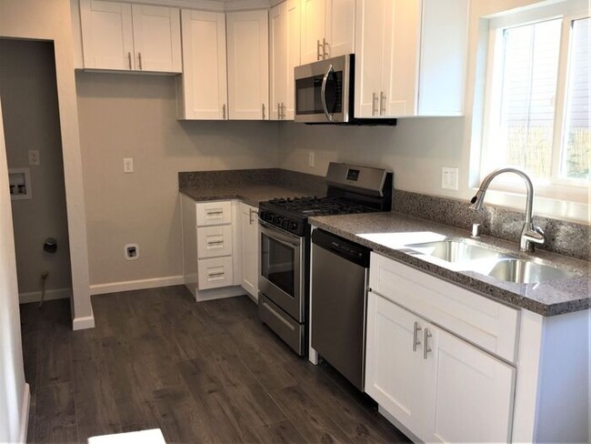 Foto del edificio - Updated home in Logan Heights!