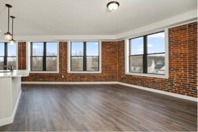 Foto del edificio - 685 Lawrence St