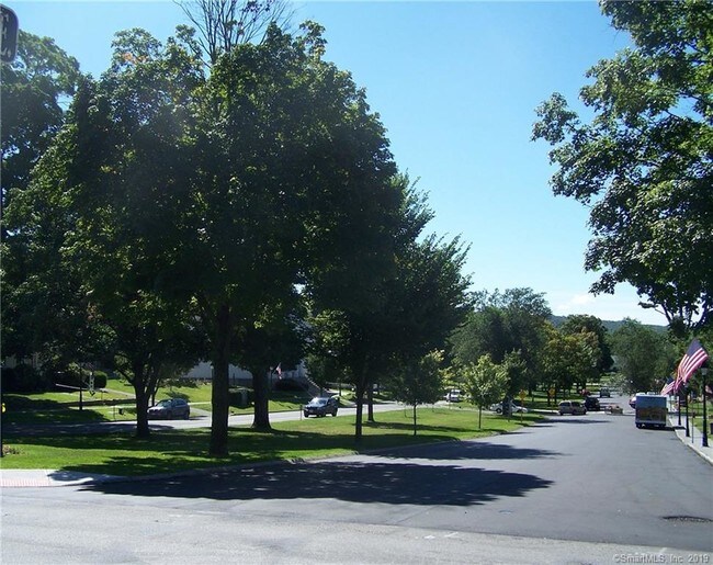 Foto del edificio - 1 Aspetuck Ave