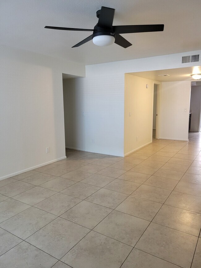 Foto del edificio - Great Mesa Condo
