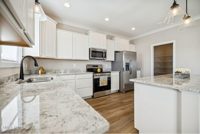 Foto del edificio - 122 Roseberry St