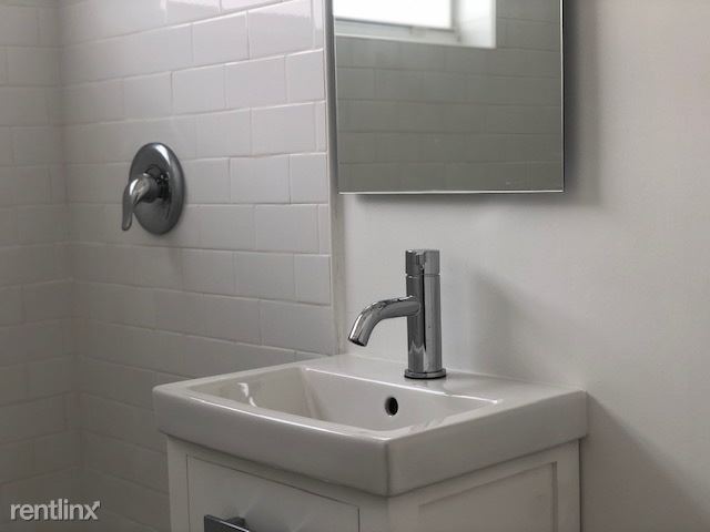 Building Photo - 1 br, 1 bath Apartment - 235 79th St