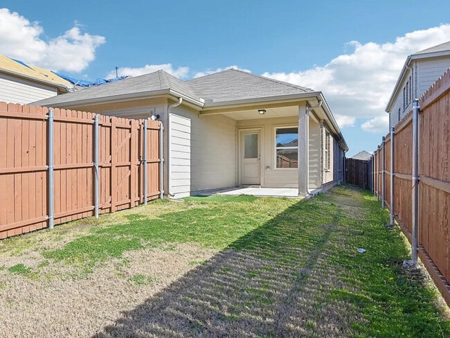 Building Photo - 4021 Bighorn Dr