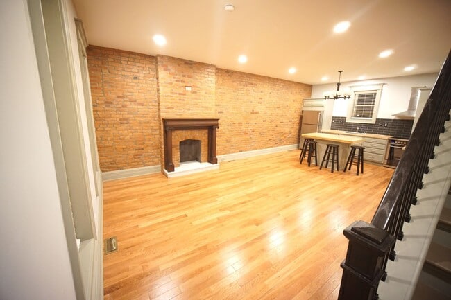 open livingroom - 1295 Kutchins Pl
