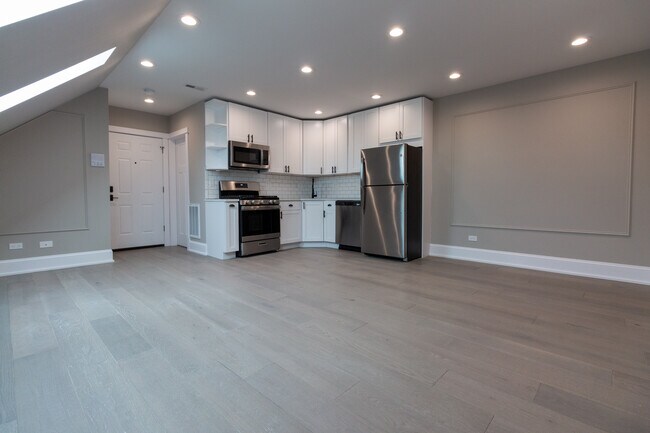 Foto del edificio - 1640 N Albany Ave