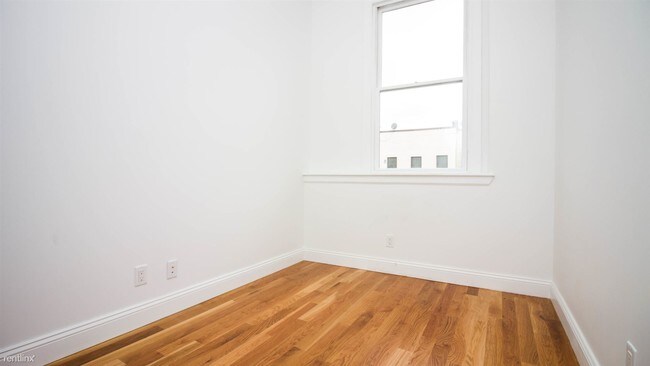 Building Photo - 287 Wyckoff Ave