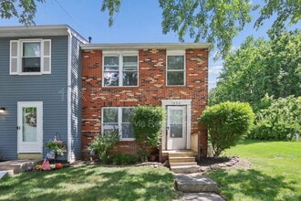 Building Photo - 3850 Julia Ct
