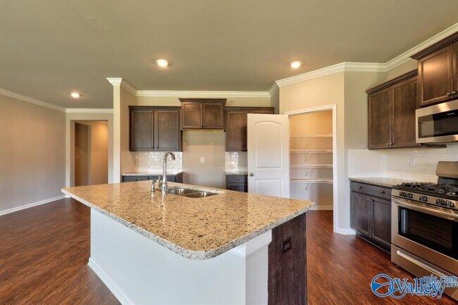 Foto del edificio - 128 Oak Fletcher Dr