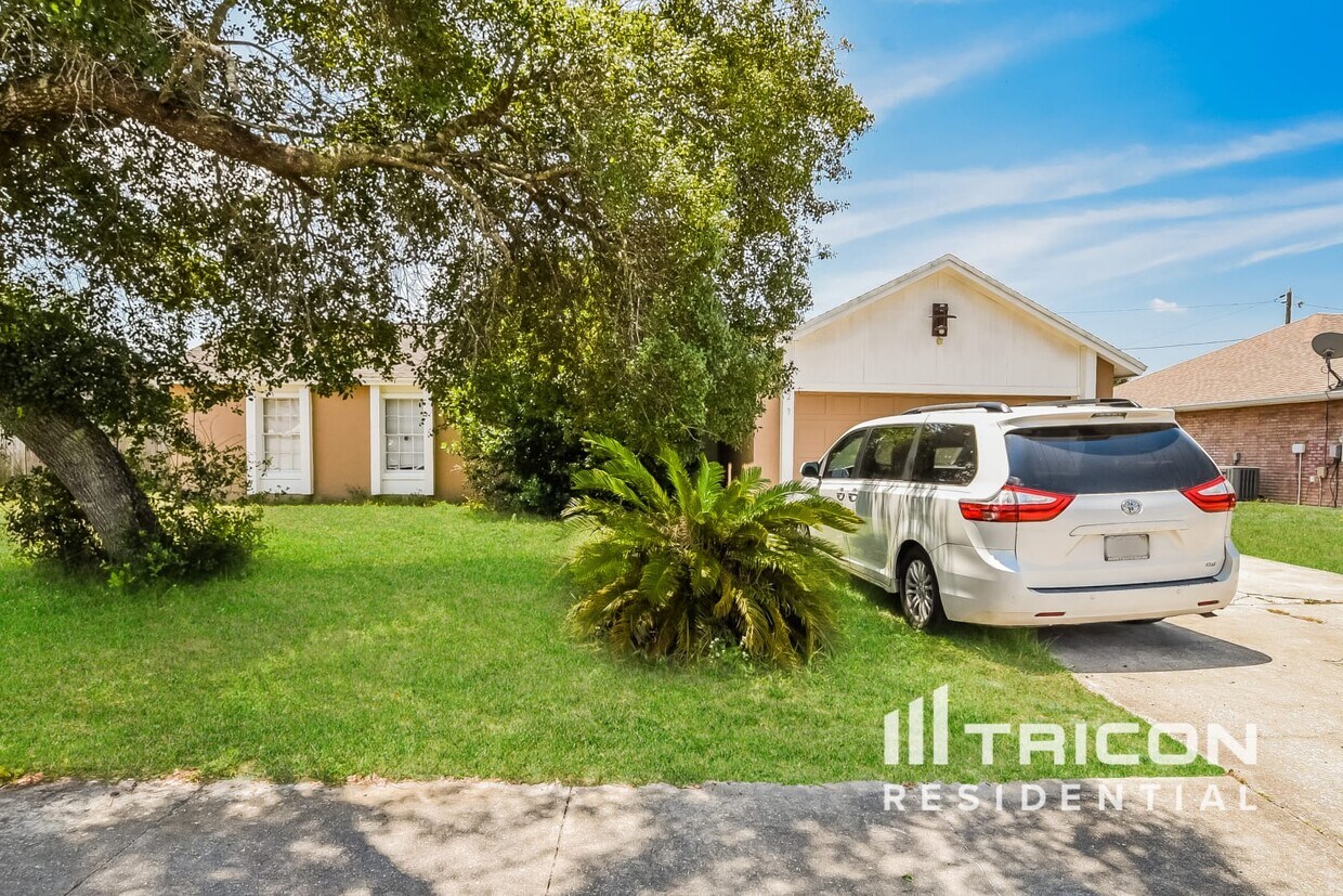 Foto principal - 1213 Anderson St