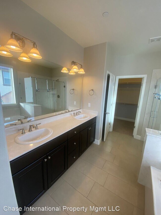 Building Photo - 2 br, 2 bath House - 1645 Verdi Vista Court