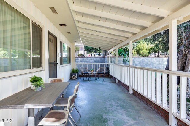 Building Photo - 4275 Canyon Crest Rd
