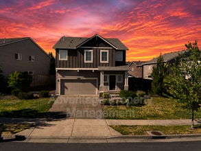 Building Photo - 2943 NW Corktree Ln