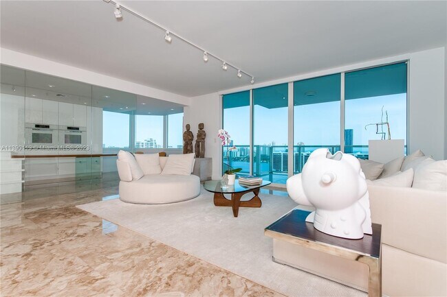 Foto del edificio - 3201 NE 183rd St