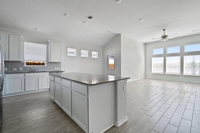 Building Photo - 829 Blue Oak Blvd