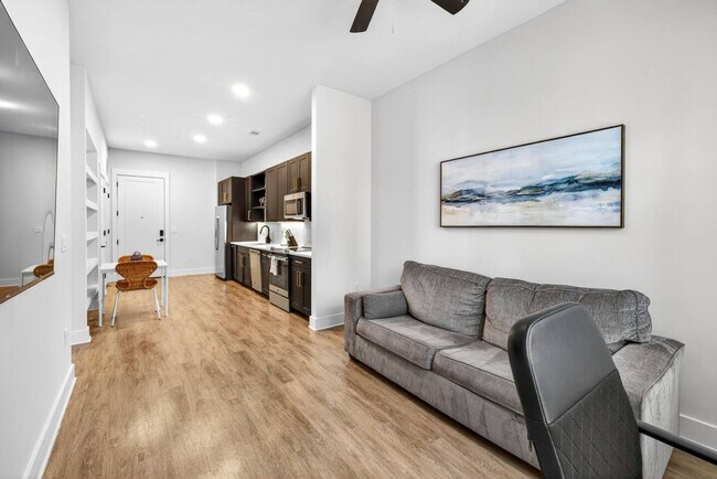 Foto del edificio - 1001 N Himes Ave