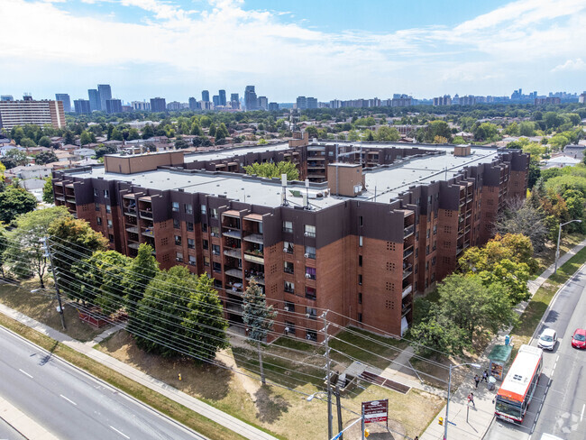 Aerial Photo - Warren Court Apartments