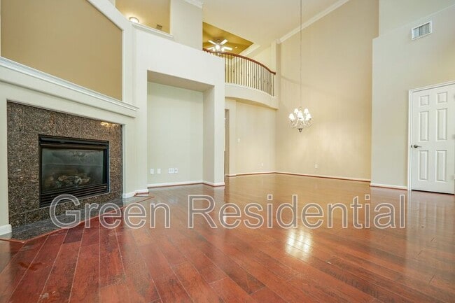 Building Photo - 30 Crocus Petal St