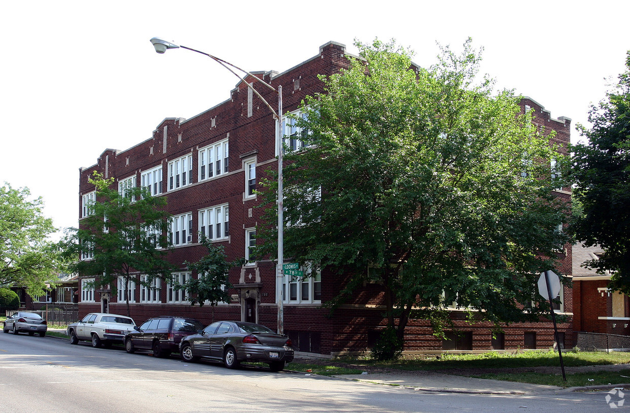 Primary Photo - Auburn Gresham Apartments