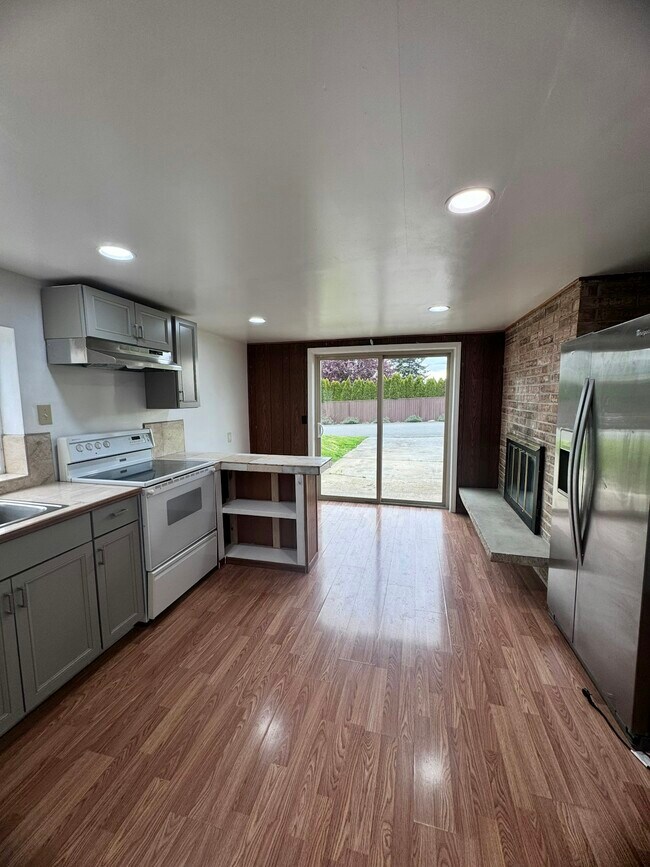 Foto del edificio - 3636 S 242nd St