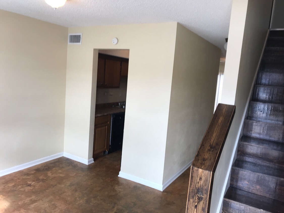 109 Jennifer Ln Unit C, Monroe, LA 71203 Apartment for Rent in Monroe