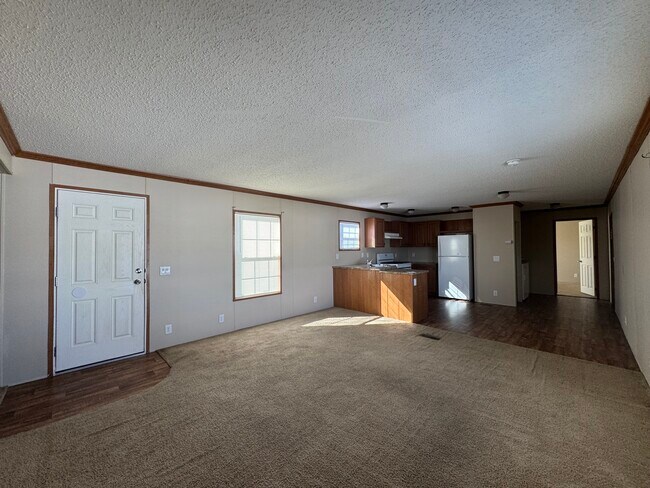 Foto del edificio - 4170 Lilac Ln