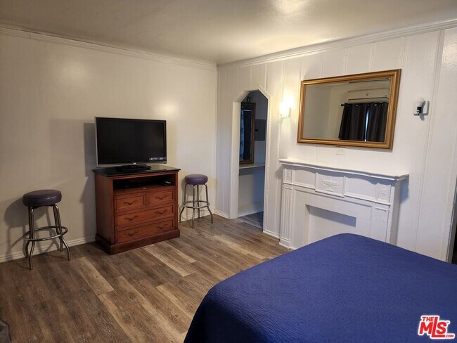 Foto del edificio - 5815 Venice Blvd.