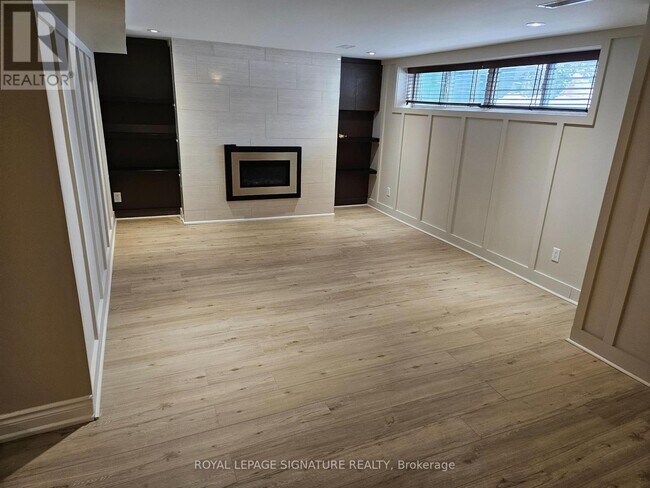Building Photo - 159 Jeffcoat Dr