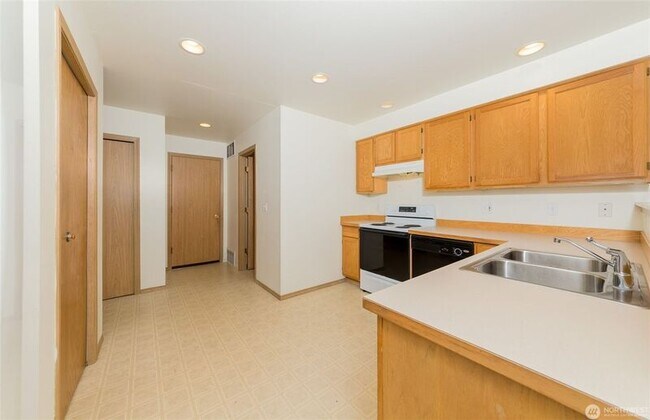 Foto del edificio - 2715 99th Ave NE